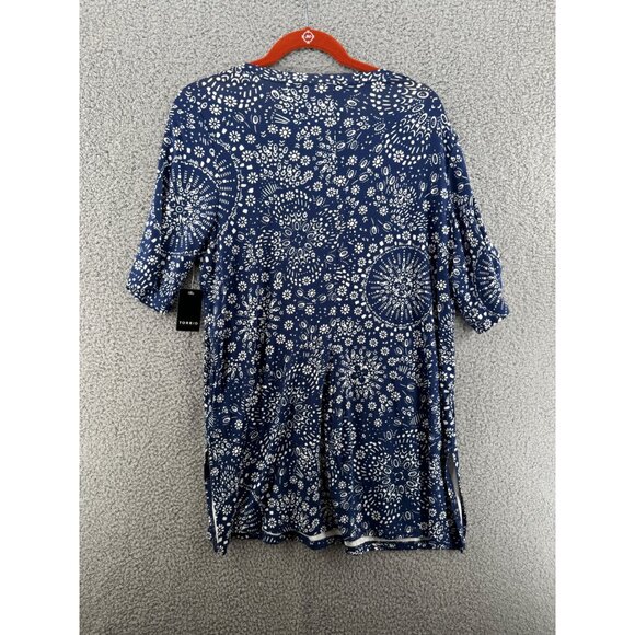 Torrid Women's Mandala Print Super Soft V-Neck Knit Tunic Top Size 1X NWT - Picture 5 of 6